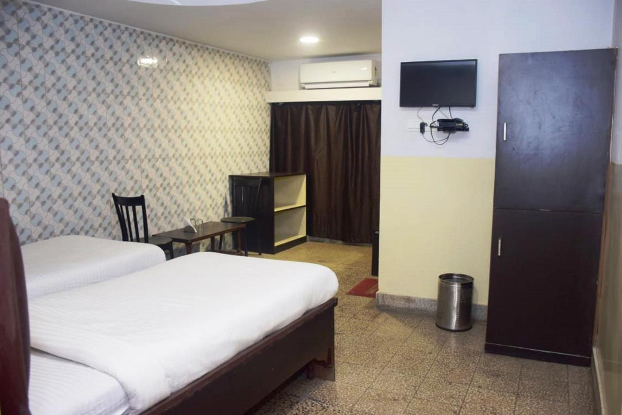 Hotel Deendayal Korba Екстер'єр фото