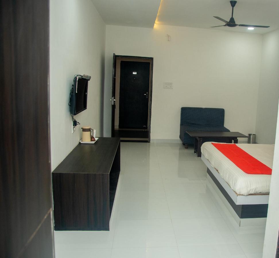 Hotel Deendayal Korba Екстер'єр фото